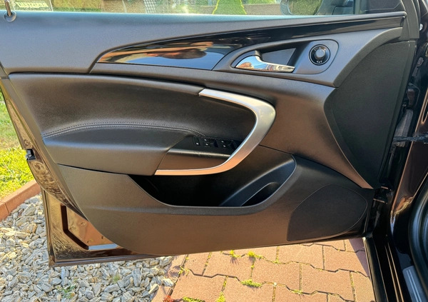 Opel Insignia cena 27900 przebieg: 198290, rok produkcji 2011 z Radomsko małe 352